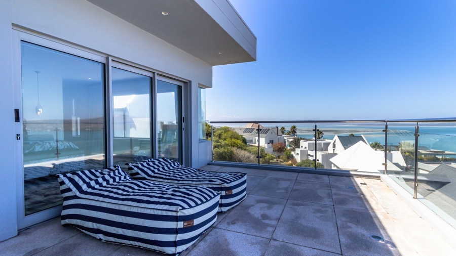 6 Bedroom Property for Sale in Myburgh Park Western Cape